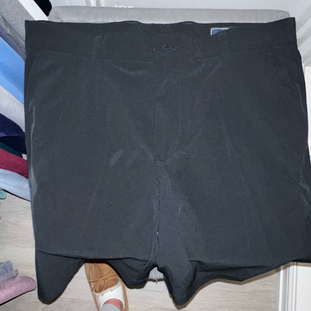 Vineyard Vines shorts 32 gently used